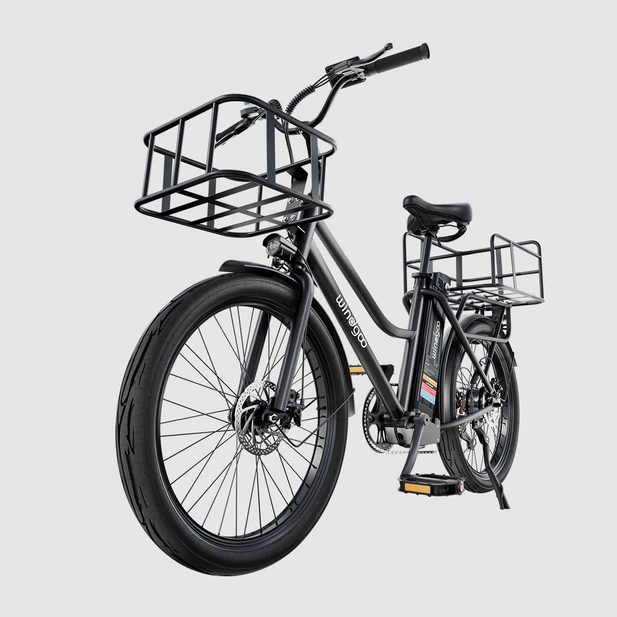 F40-Main-06-Front-Right-alt